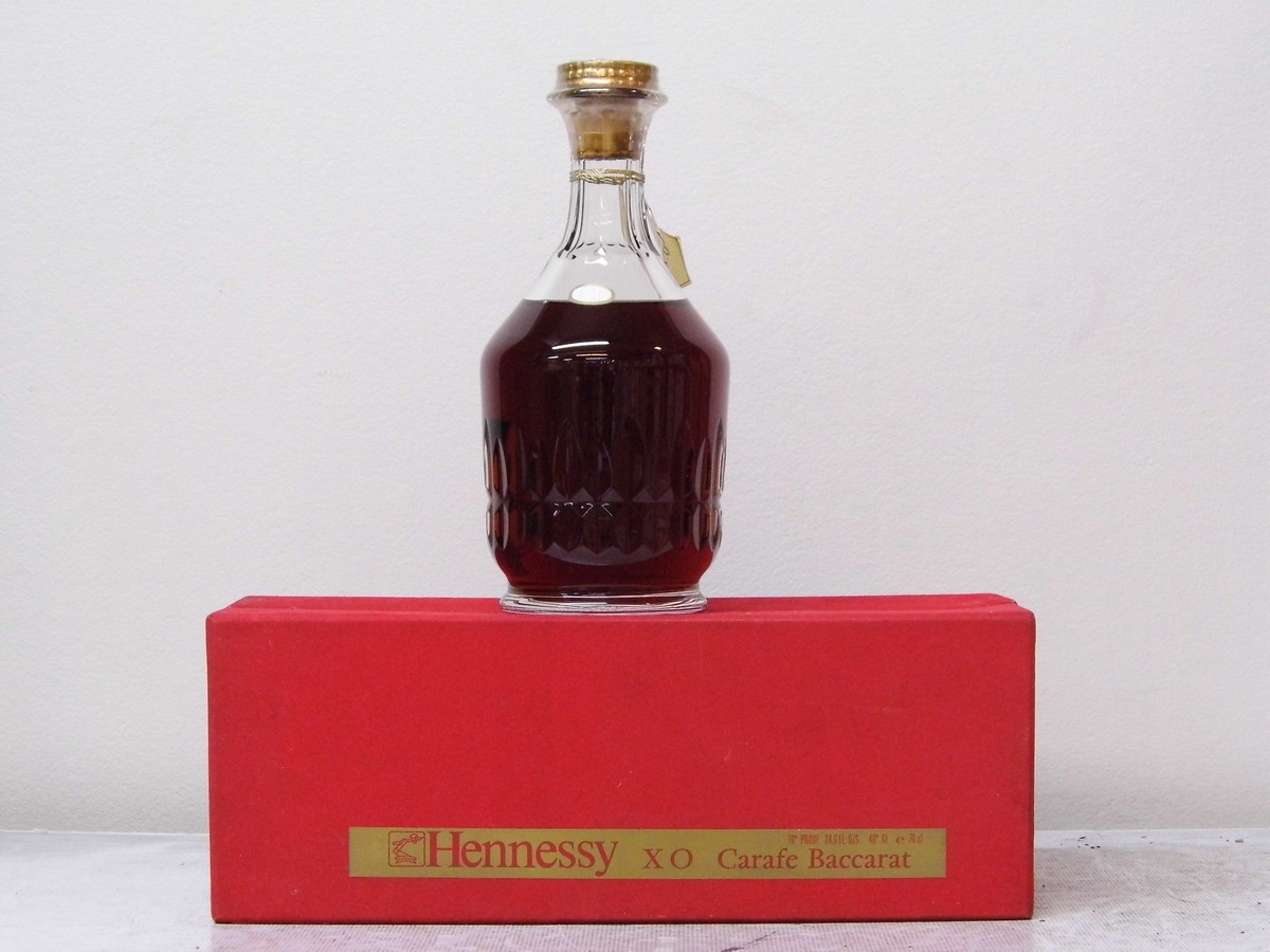 Hennessey XO Baccarat Crystal  70cl 40% Vol  1 bt In Presentation case