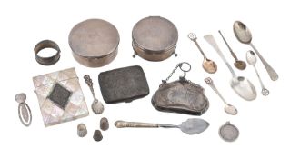 A small collection of silver items, to include A small collection of silver items, to include: an