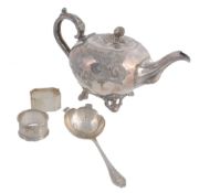 A silver tea strainer by Viners Ltd., Sheffield 1960, 15 A silver tea strainer by Viners Ltd.,