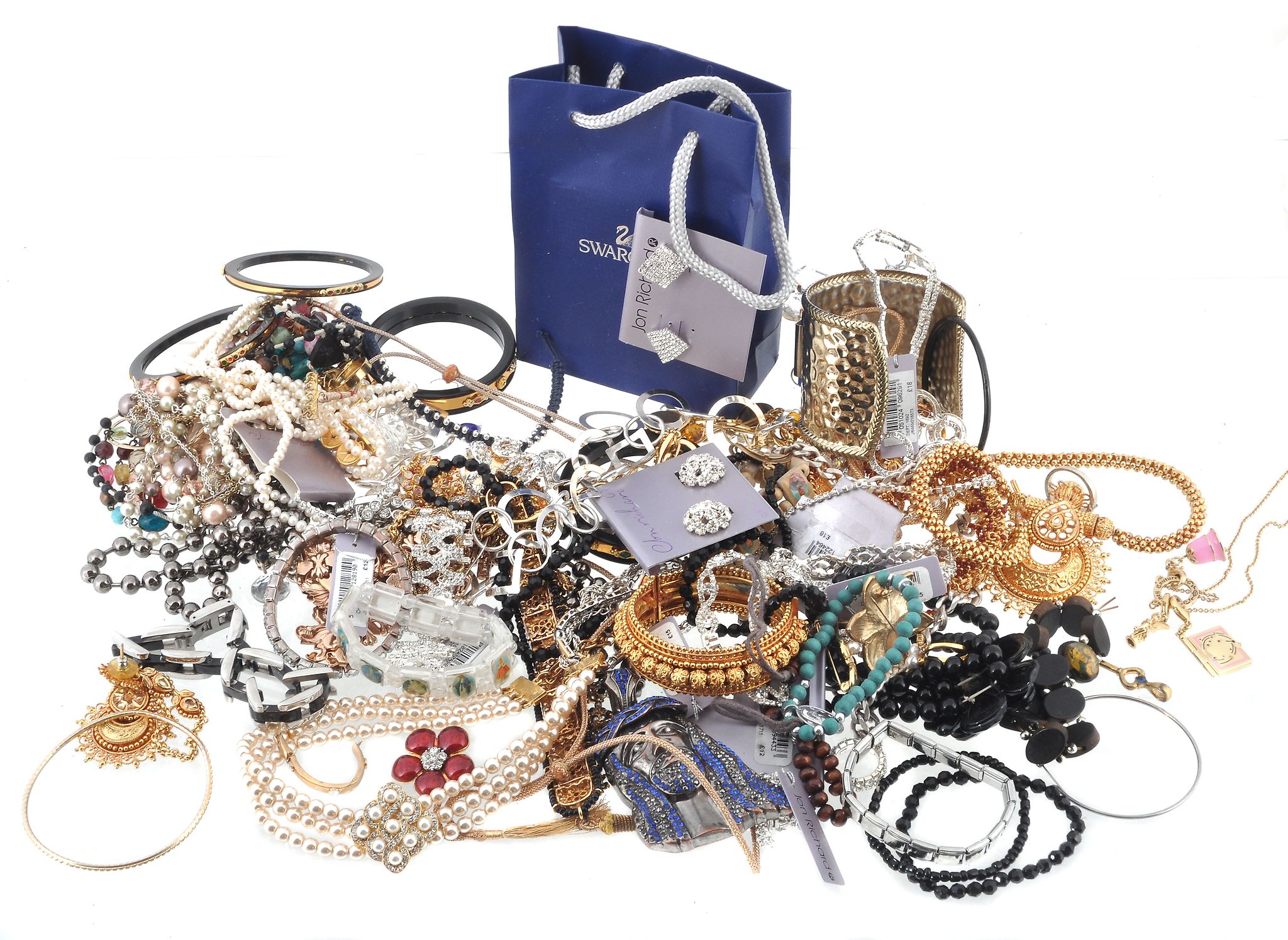 A collection of costume jewellery , to include A collection of costume jewellery , to include: