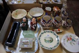 A mixed quantity of ceramics to include a Losol Ware butter dish and cover, four Plichta plates and