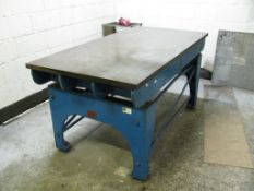 Contents of measuring room to include: two cabinets, steel surface table approximately 5ft x 2ft,