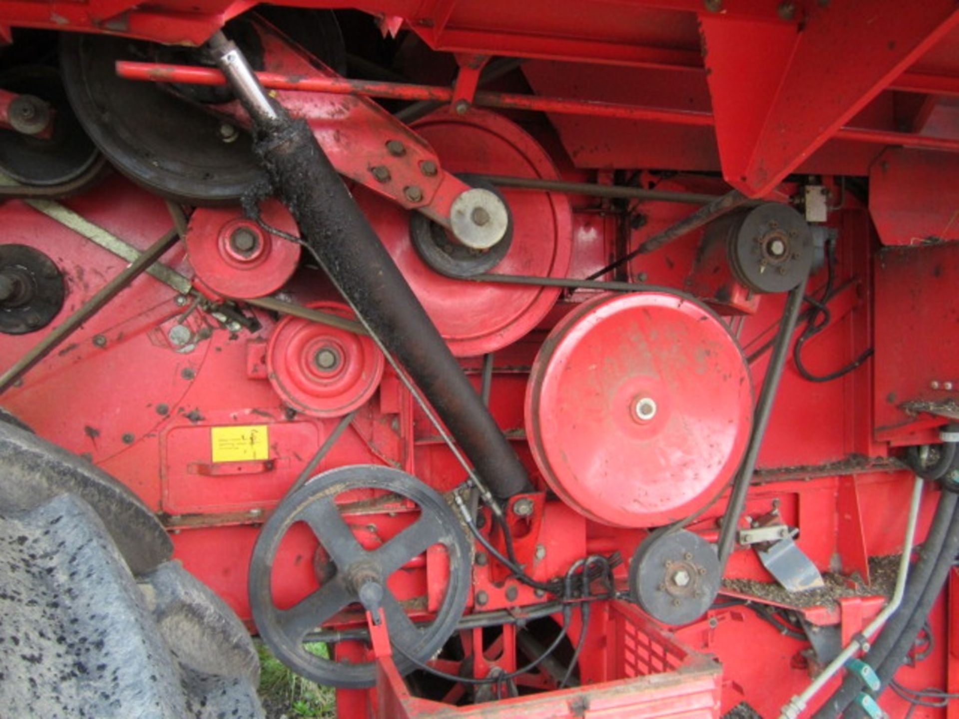 Massey Ferguson 36RS combine harvester with 16ft header and header trailer Registration No. J815 - Image 6 of 13