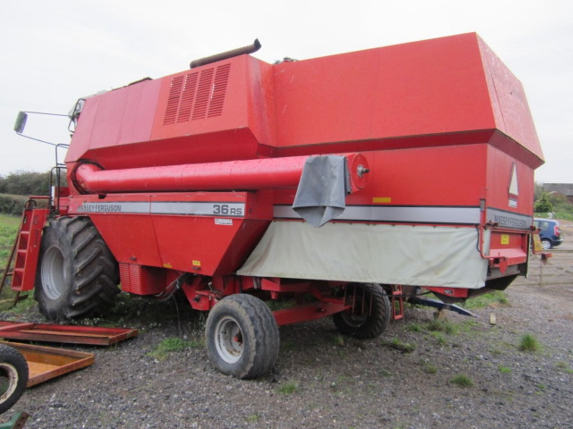 Massey Ferguson 36RS combine harvester with 16ft header and header trailer Registration No. J815 - Image 2 of 13