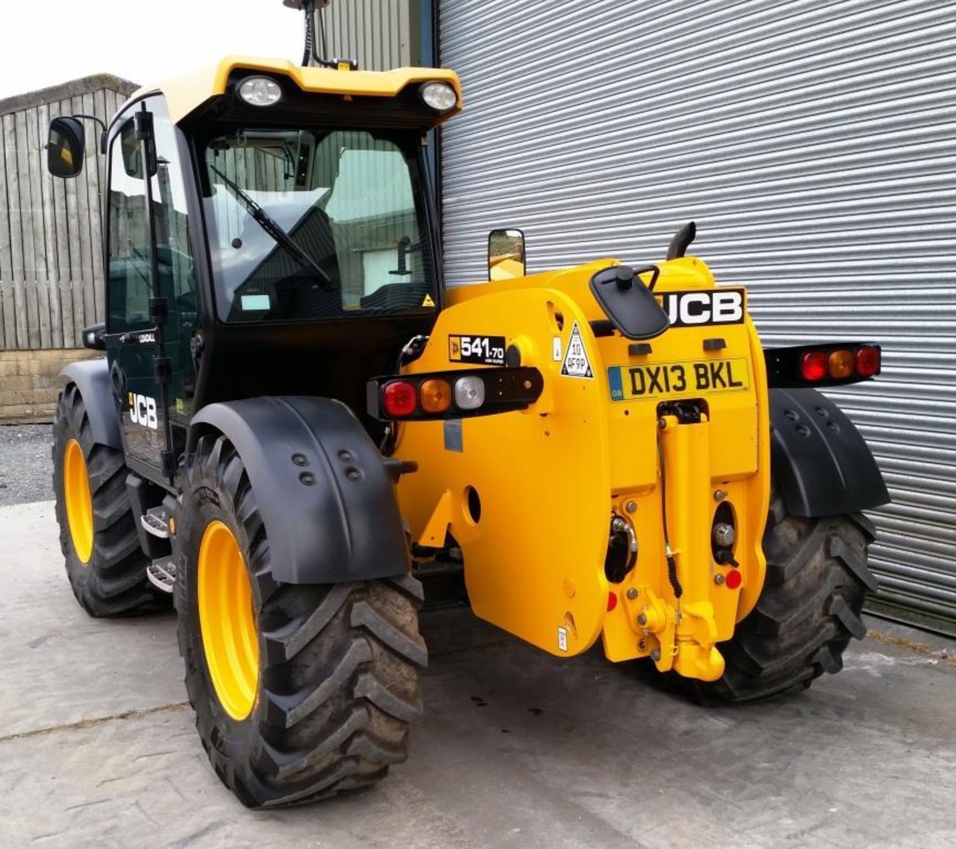 JCB 541-70 Agri Super T4i 125HP EcoMAX Engine, 6-Speed 40kph Auto Powershift Transmission, - Image 5 of 8