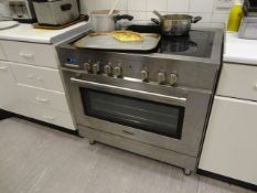 DeLonghi stainless steel electric 5 ring oven (The photographs of this lot show some items NOT