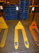 Hydraulic pallet truck, 2000Kg