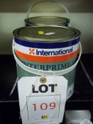 2.5 litres International Interprime 820