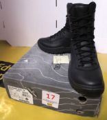 Lowa Uplander GTX TF boot, black, size 9. Location: Unit 8, Cockles Farm, Middle Pill, Saltash,