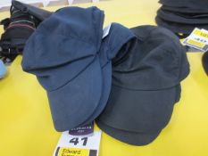 4 Glenmuir Brodie one size Winter Caps, 2 black, 2 blue