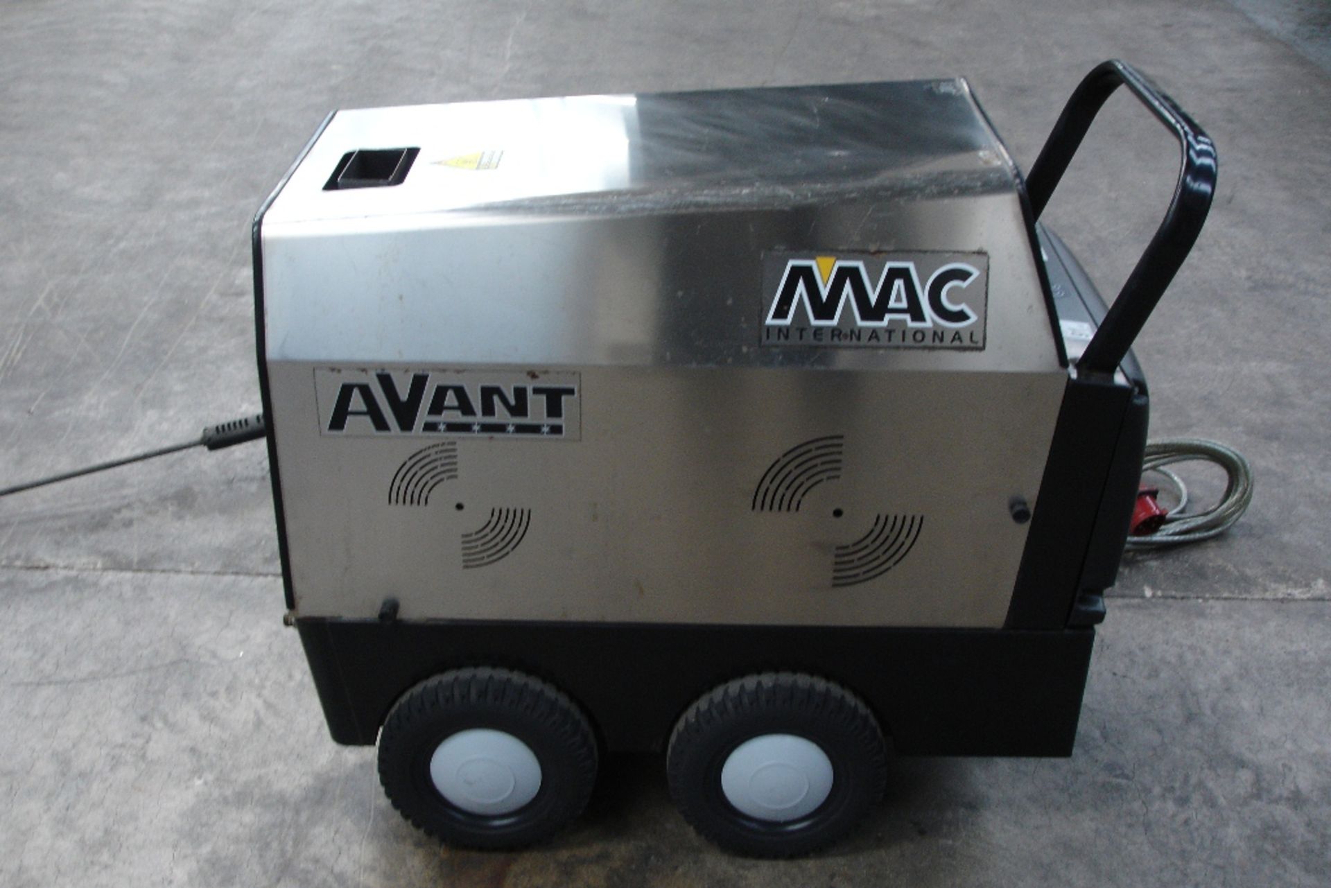 Mac Avant Hot/Cold water pressure washer - Image 2 of 5