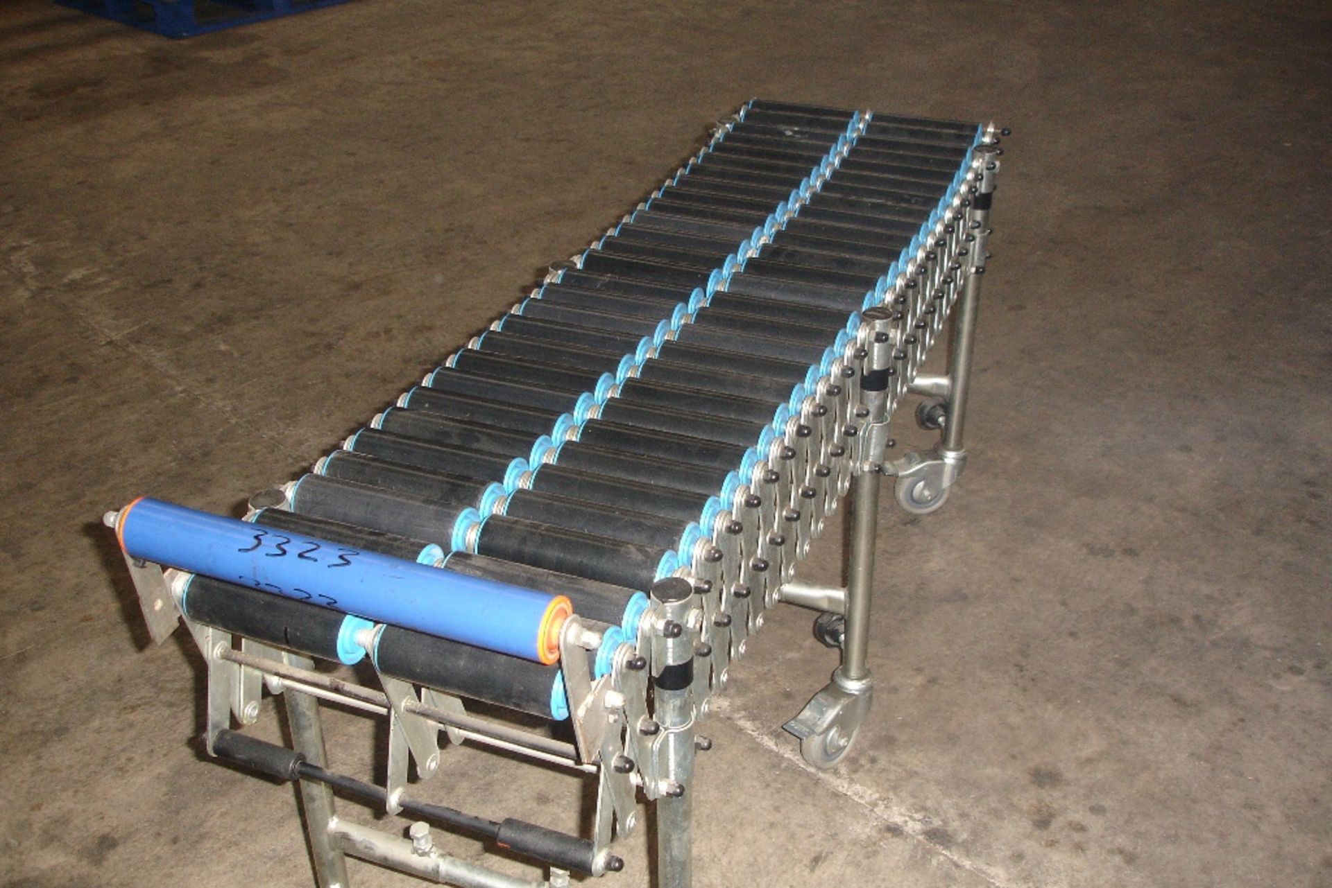 Mobile Flexible Roller Conveyor