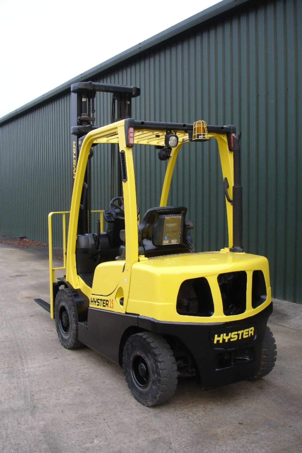 Hyster H2.5FT Forklift  ( Diesel )   ( 2006 ) - Image 2 of 6