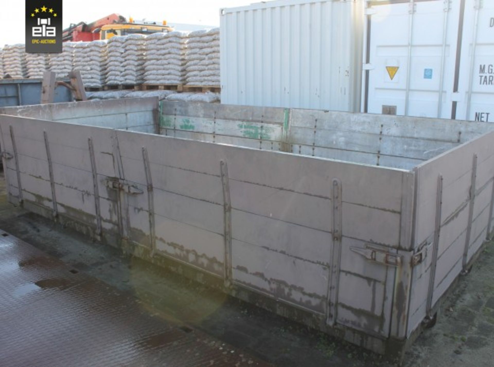 Haakarmcontainer met aluminium schotten 20140718 - Image 2 of 4