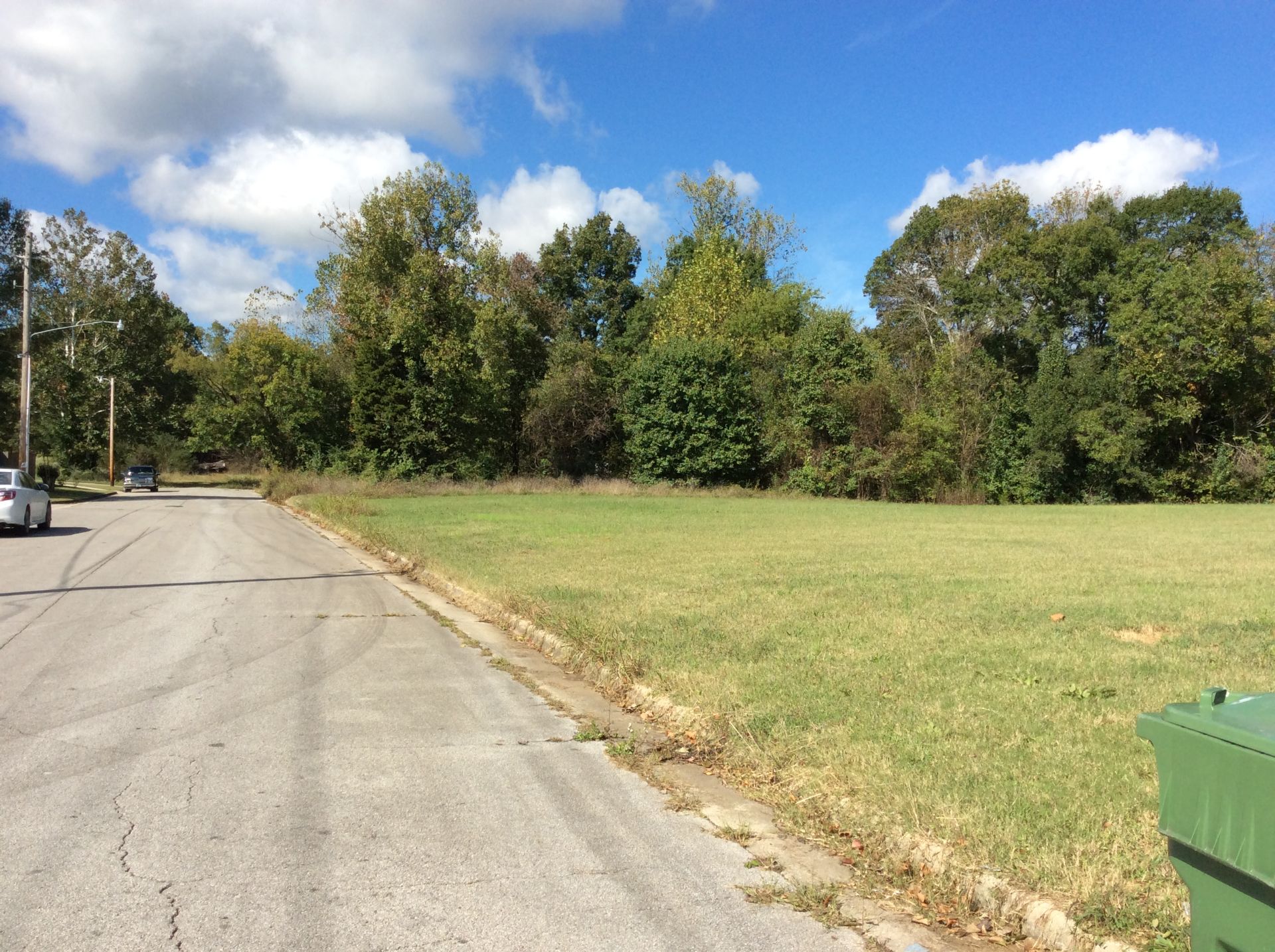 6 Acres± Commerical Lot - Hemingway Drive Decatur, Alabama.  The property is currently zoned R-6. - Image 4 of 7