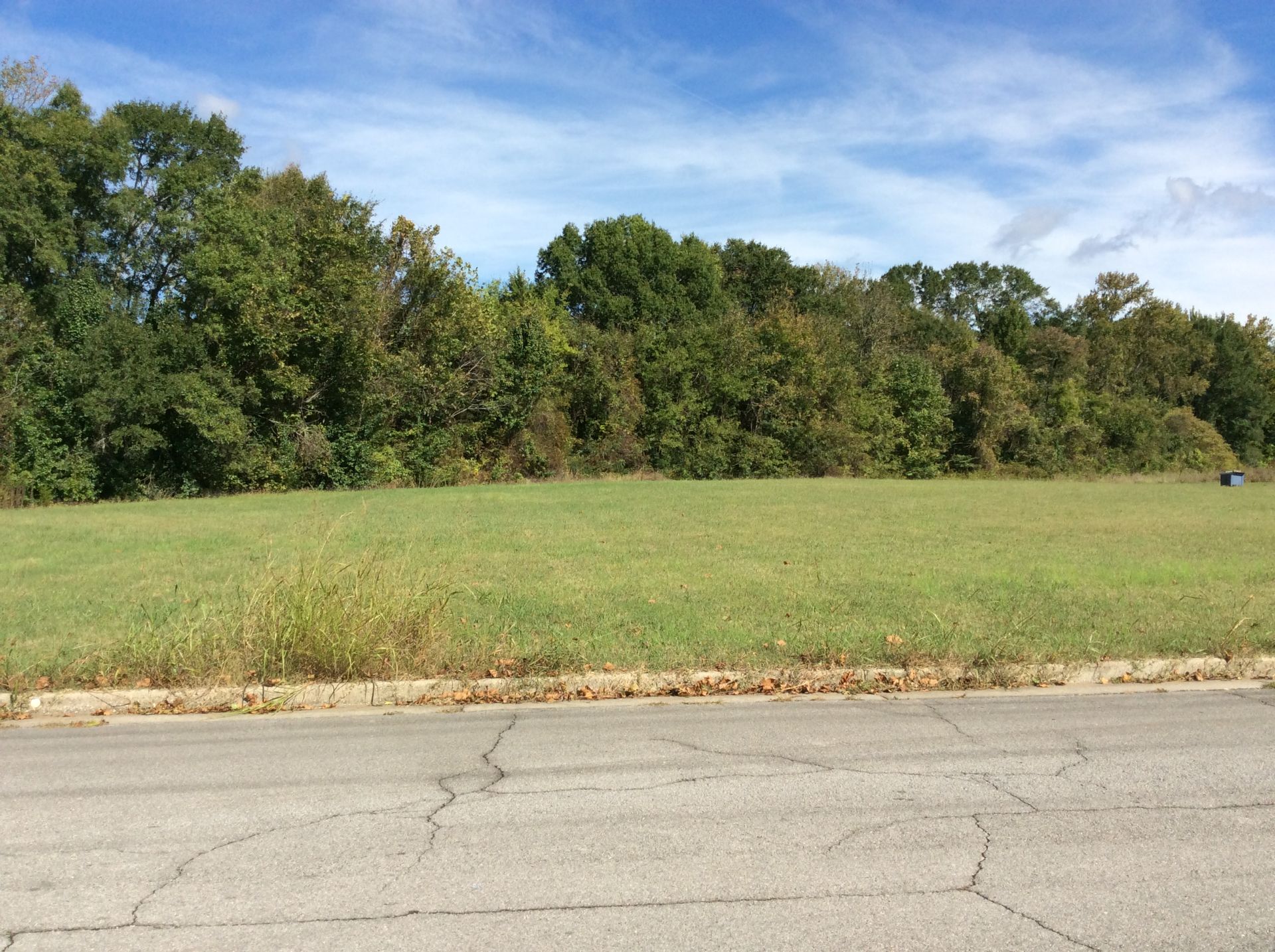 6 Acres± Commerical Lot - Hemingway Drive Decatur, Alabama.  The property is currently zoned R-6. - Image 3 of 7