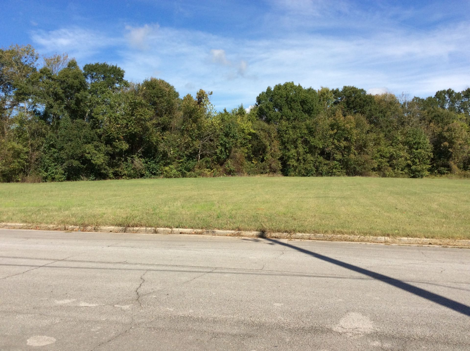 6 Acres± Commerical Lot - Hemingway Drive Decatur, Alabama.  The property is currently zoned R-6. - Image 2 of 7