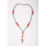 AN OLD JADEITE AND AGATE BEADS NECKLACE
