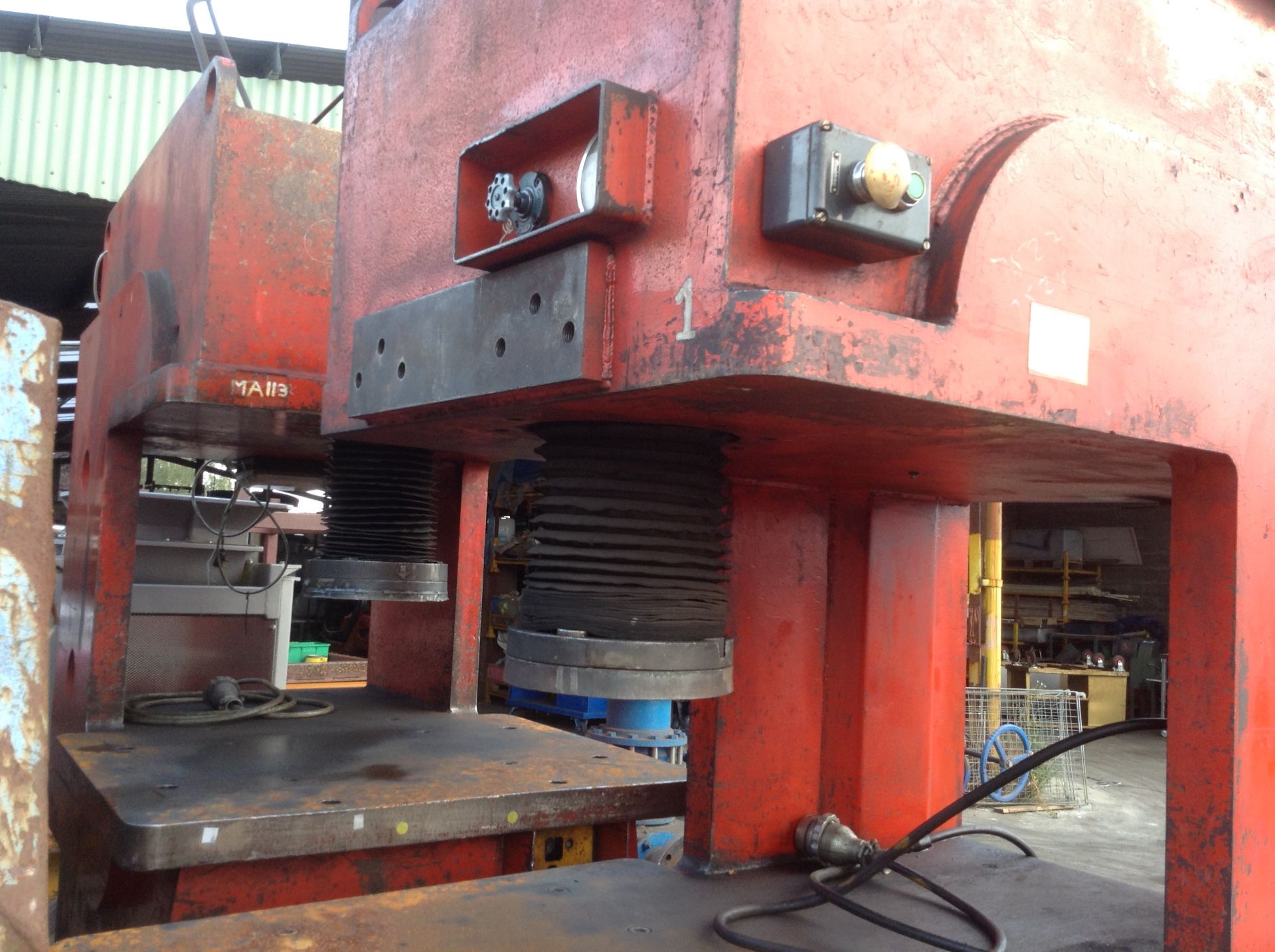 ELECTRIC HYDRAULIC PRESS