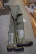 Dunlop chest wader boots & suit size 11