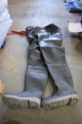 Suretread chest wader boots & suit size 7