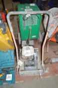 Petrol driven beam screed unit