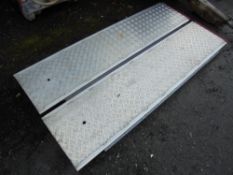 Pair of 6 ft aluminium ramps