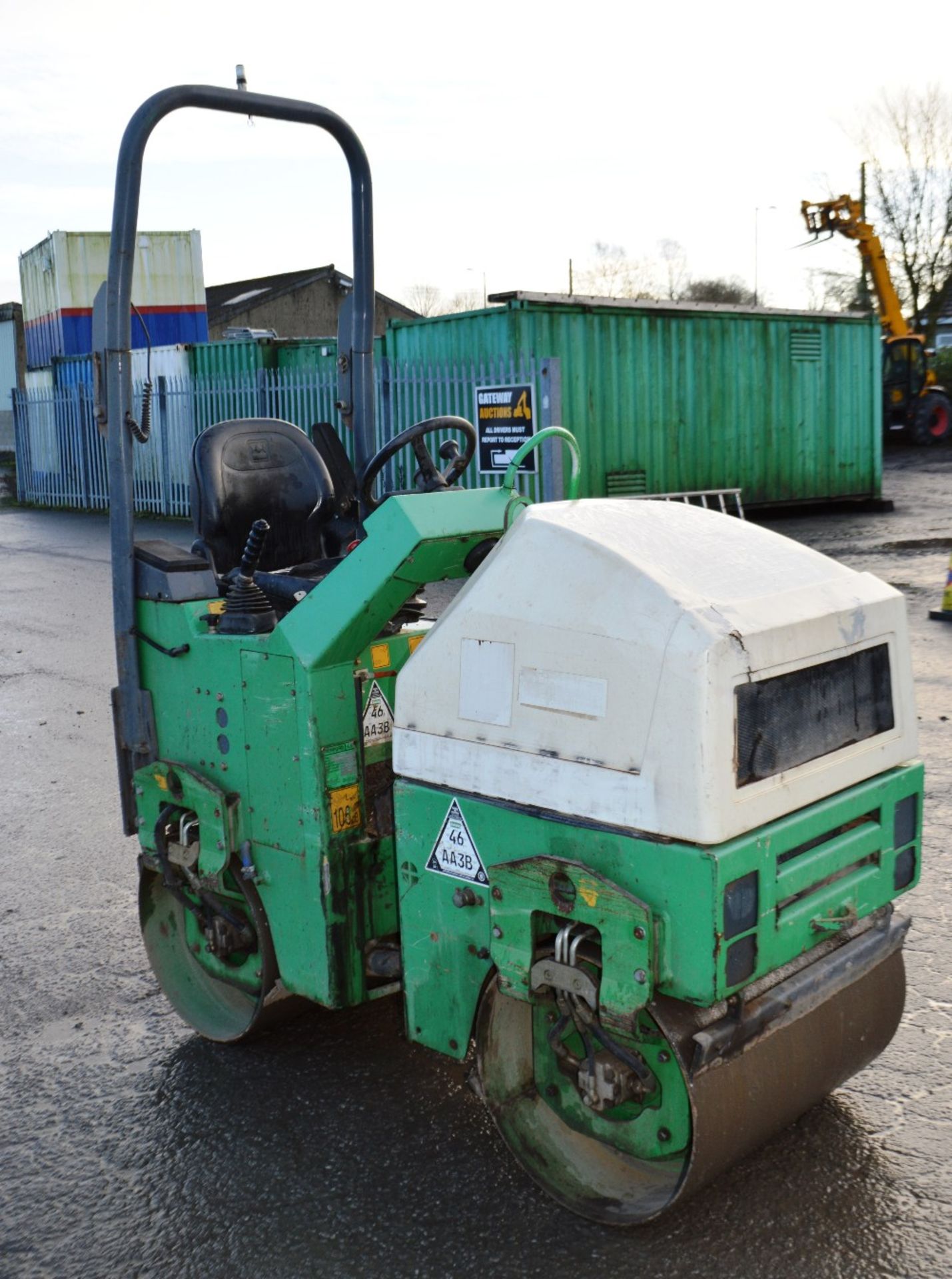 Benford Terex TV800 double drum ride on roller
Year: 2007
S/N: E710HU216
Recorded Hours: 583 - Image 4 of 7