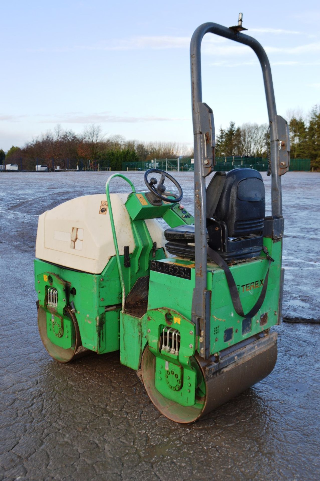 Benford Terex TV800 double drum ride on roller
Year: 2007
S/N: E710HU216
Recorded Hours: 583 - Image 2 of 7