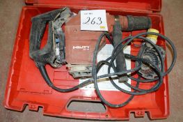Hilti TE56 110v hammer drill for spares
c/w carry case