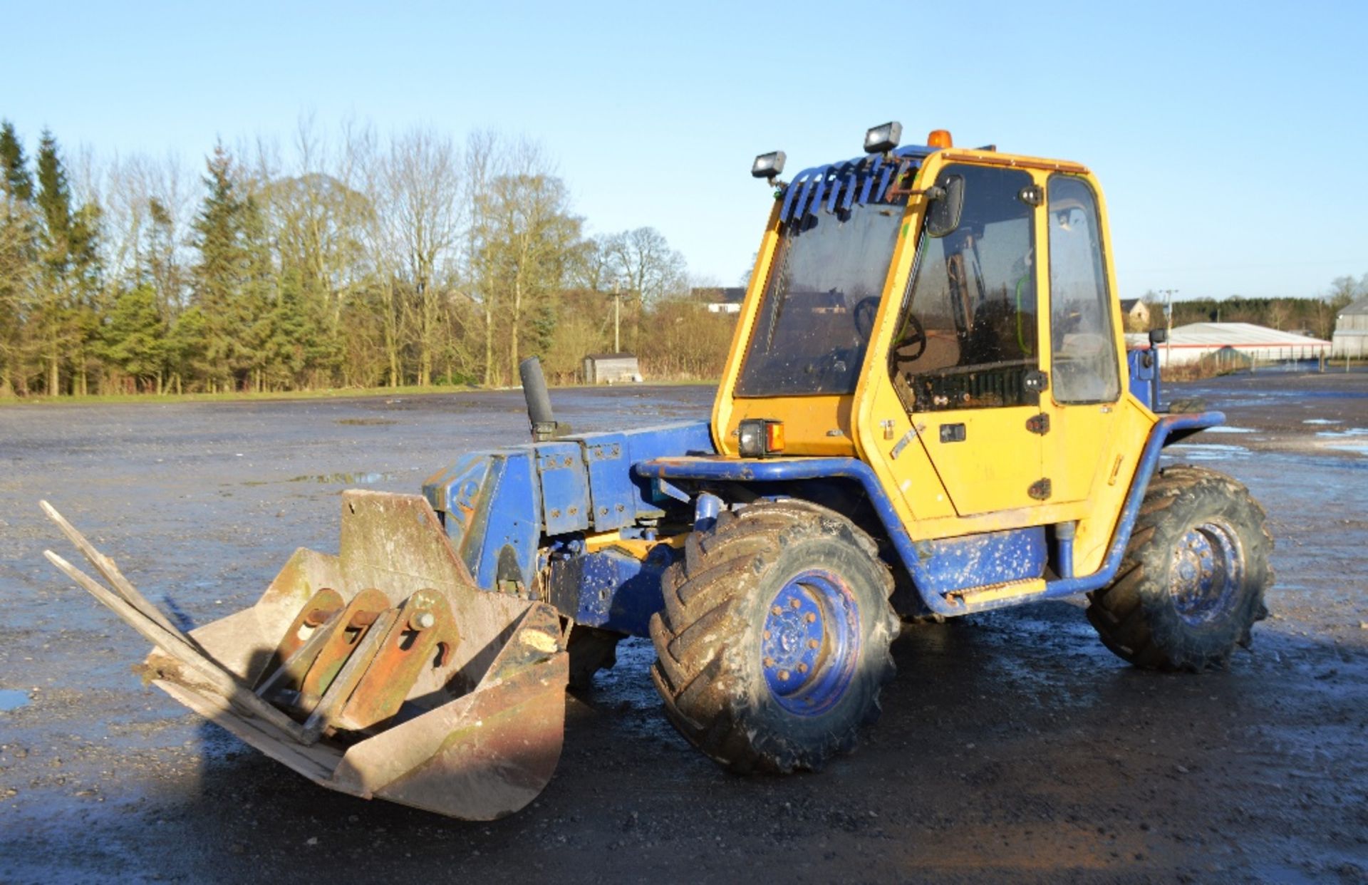 Merlo P27.9 EVS 9 metre telescopic handler
Year: 1997
S/N: 715333
Recorded Hours: 6286
c/w