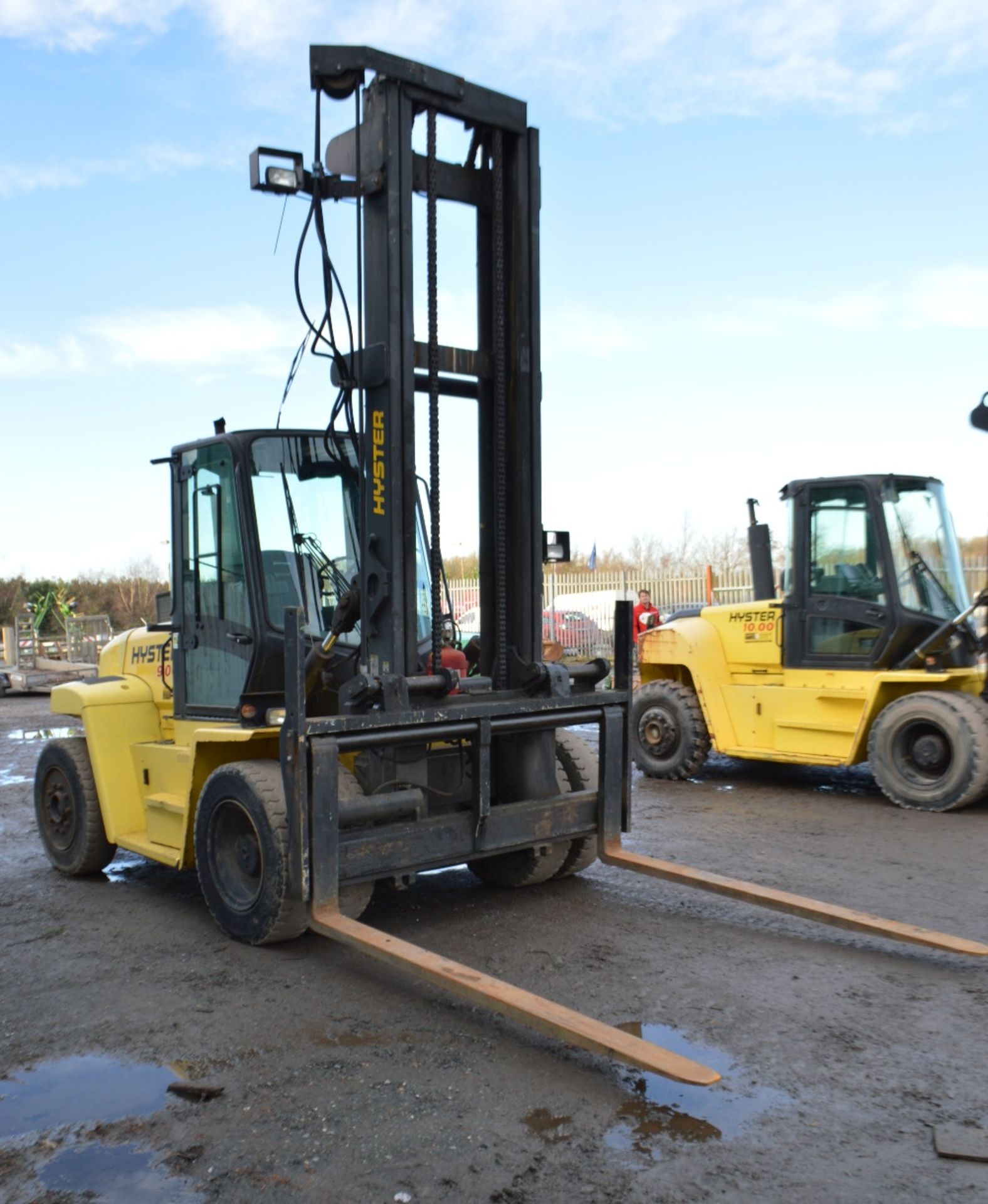 2003 Hyster 9.00 tonne counter balance fork lift - Image 2 of 15