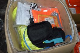 Box of mixed Hi-Viz clothing approximately 20 items
New & unused
