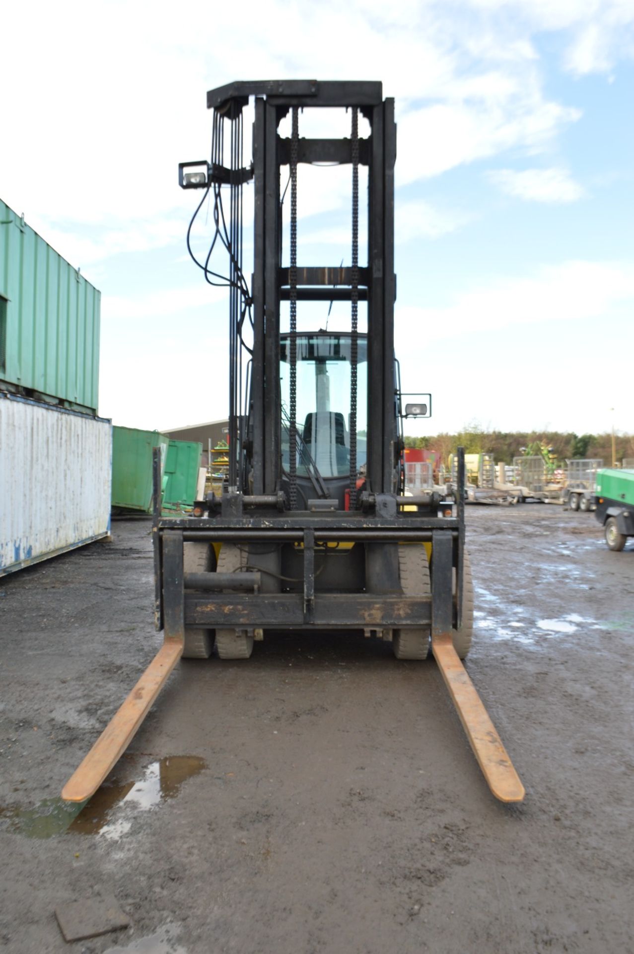 2003 Hyster 9.00 tonne counter balance fork lift - Image 5 of 15