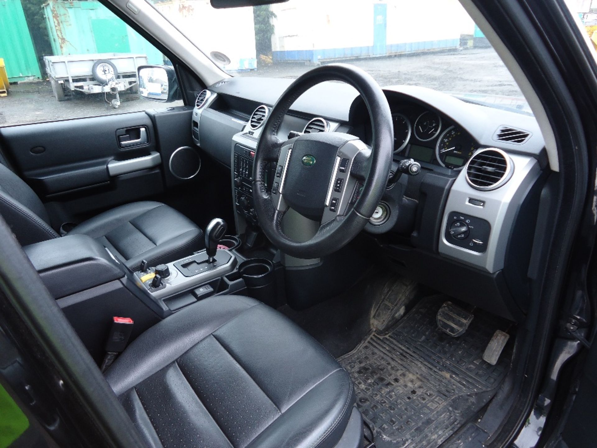 2008 Land Rover Discovery 3 Commercial XS 2.7 V6 diesel auto 4x4 utility vehicle
Date of - Image 7 of 10