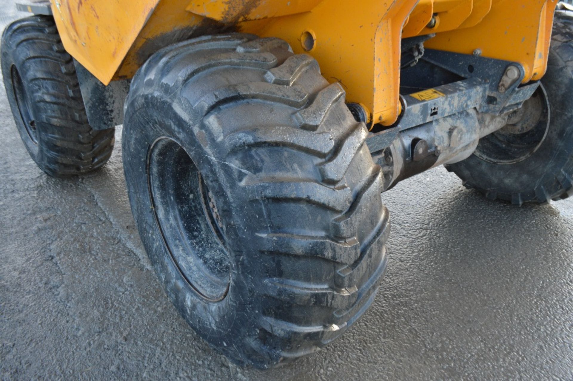 Benford Terex PT9000 9 tonne straight skip dumper
Year: 2007
S/N: E707FM365
Recorded Hours: 2599 - Image 12 of 15