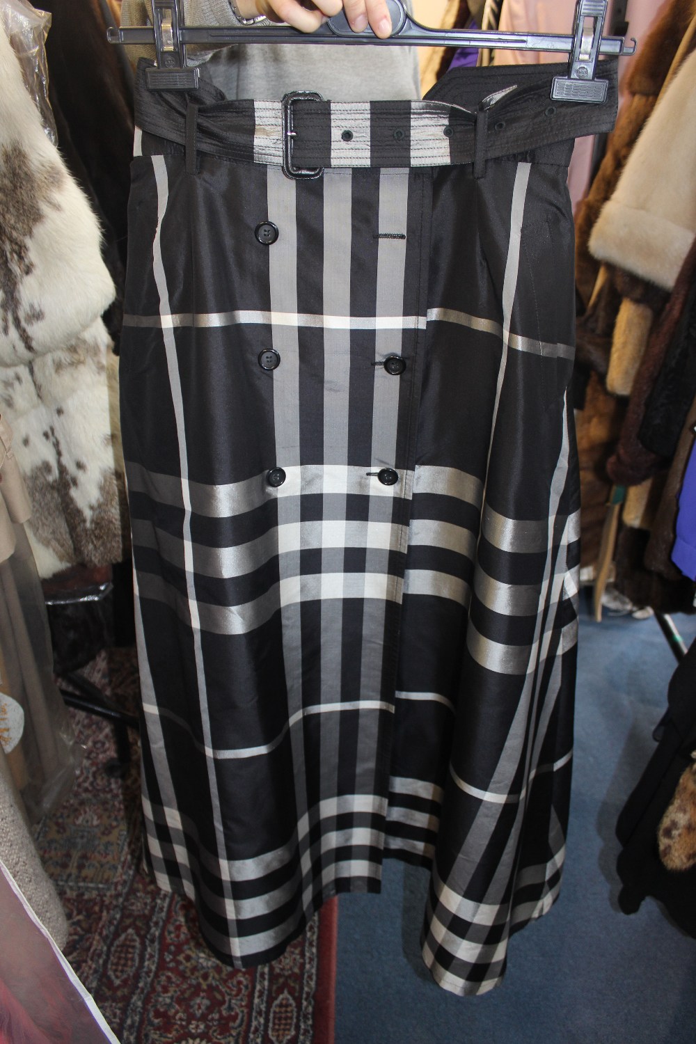 'Burberry' silk long black / white checked skirt with wide belt
