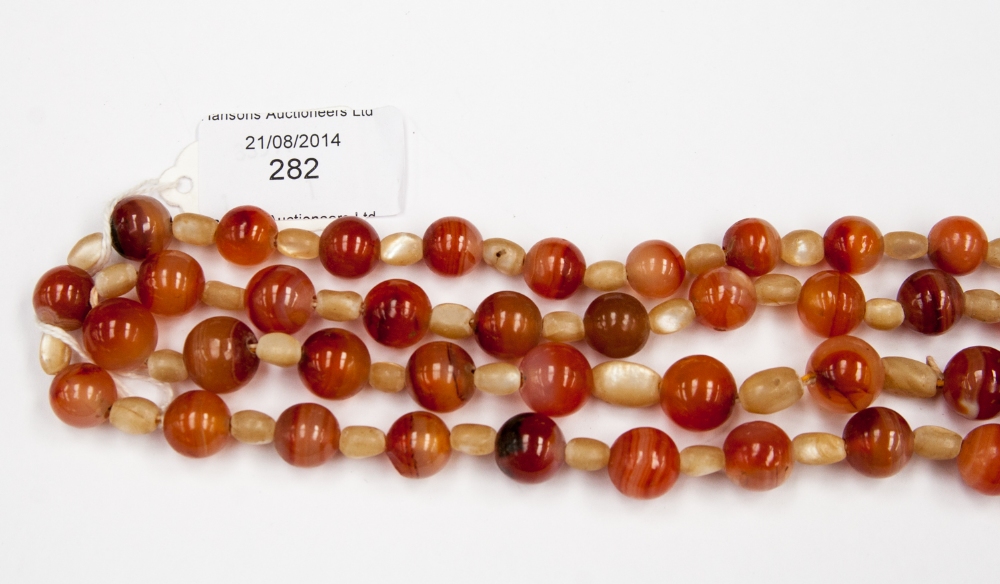 A 1920/30s agate and pearl / mother of pearl bead necklace, graduated approximately 120cm