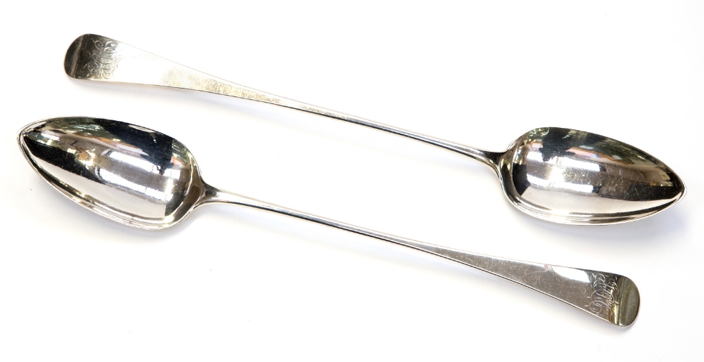 A pair of George III silver basting spoons, Old English pattern, London, 1801, 33cm long, 6.7ozt (