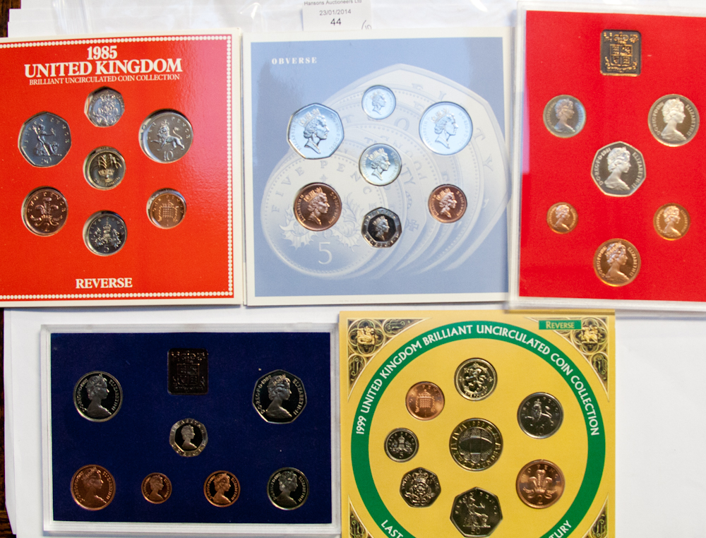 Coin year proof and specimen sets x 10 1981, 1982 x 2, 1983, 1984, 1985 x 2, 1991, 1999 and 2000