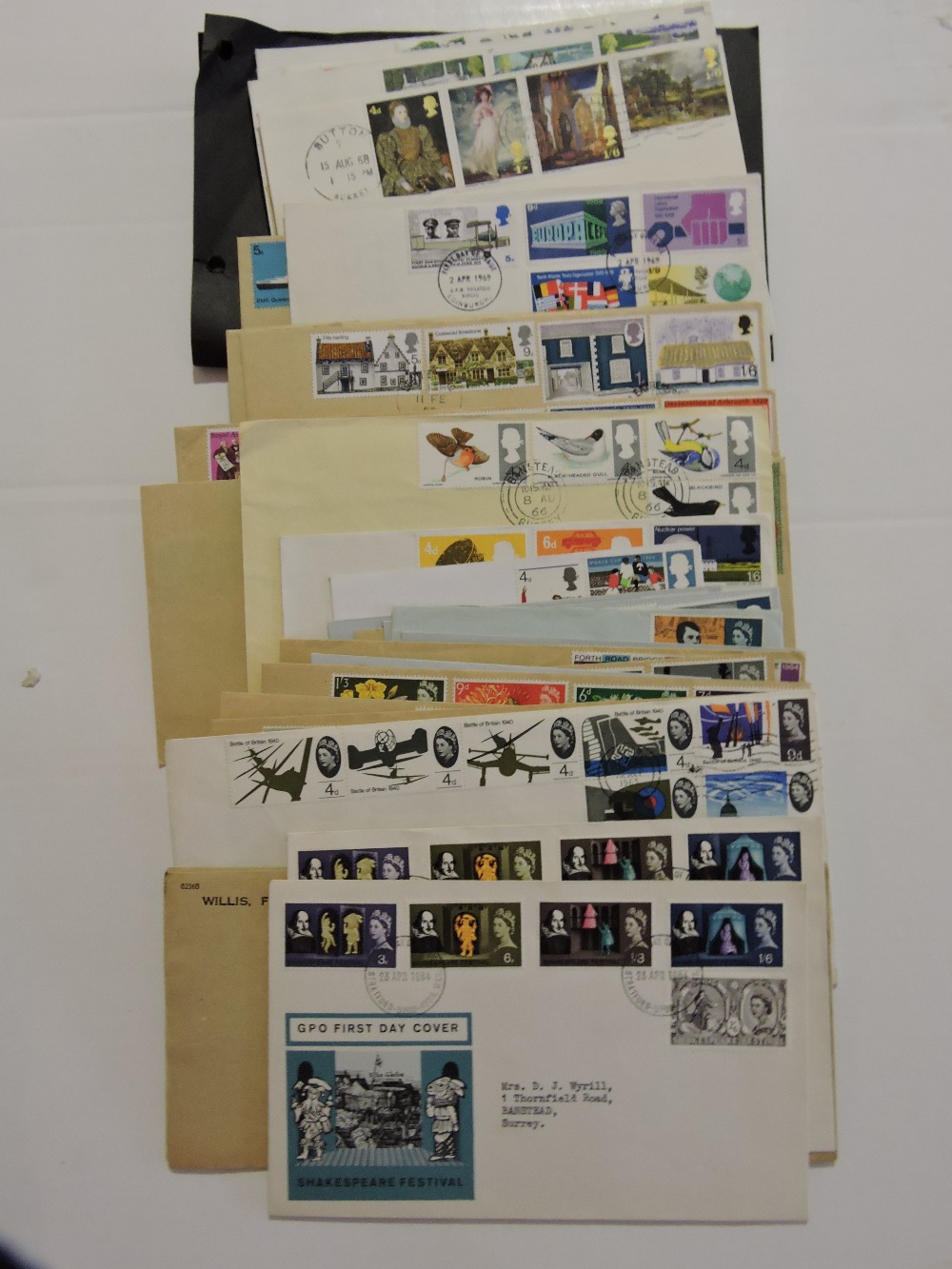 A quantity of GB first day covers, mainly 1950s-1960s, many good sets.