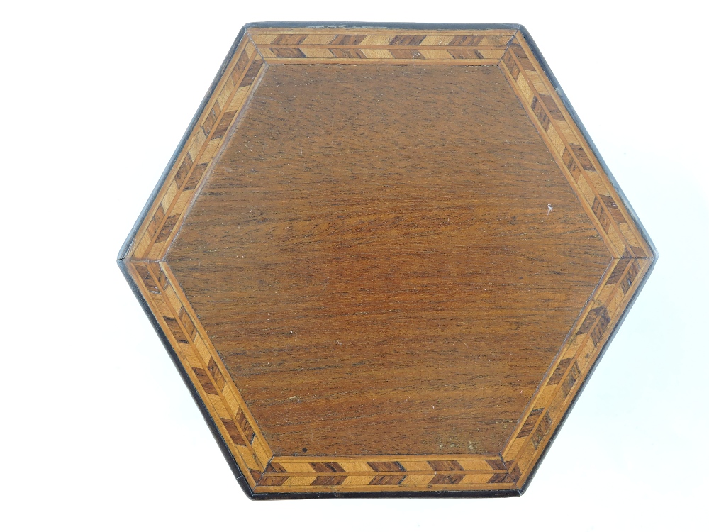 A George III mahogany and maple hexagonal tea caddy with feather and chequer banded inlay. Dia; - Image 3 of 4