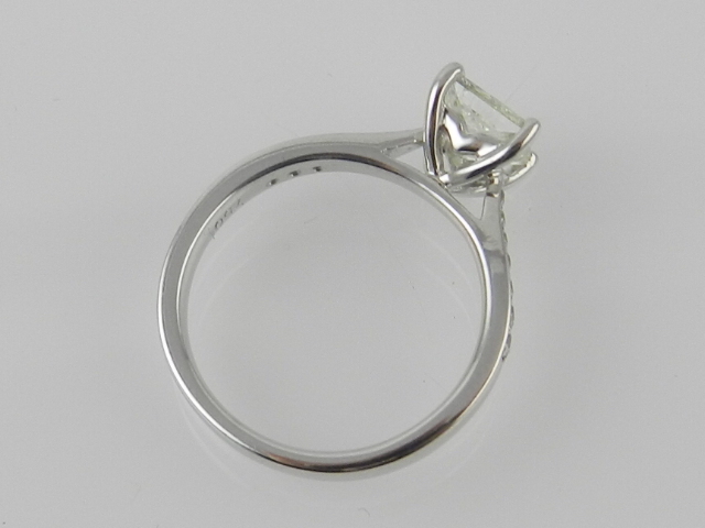 An 18ct white gold mounted ladies prince - Image 2 of 2