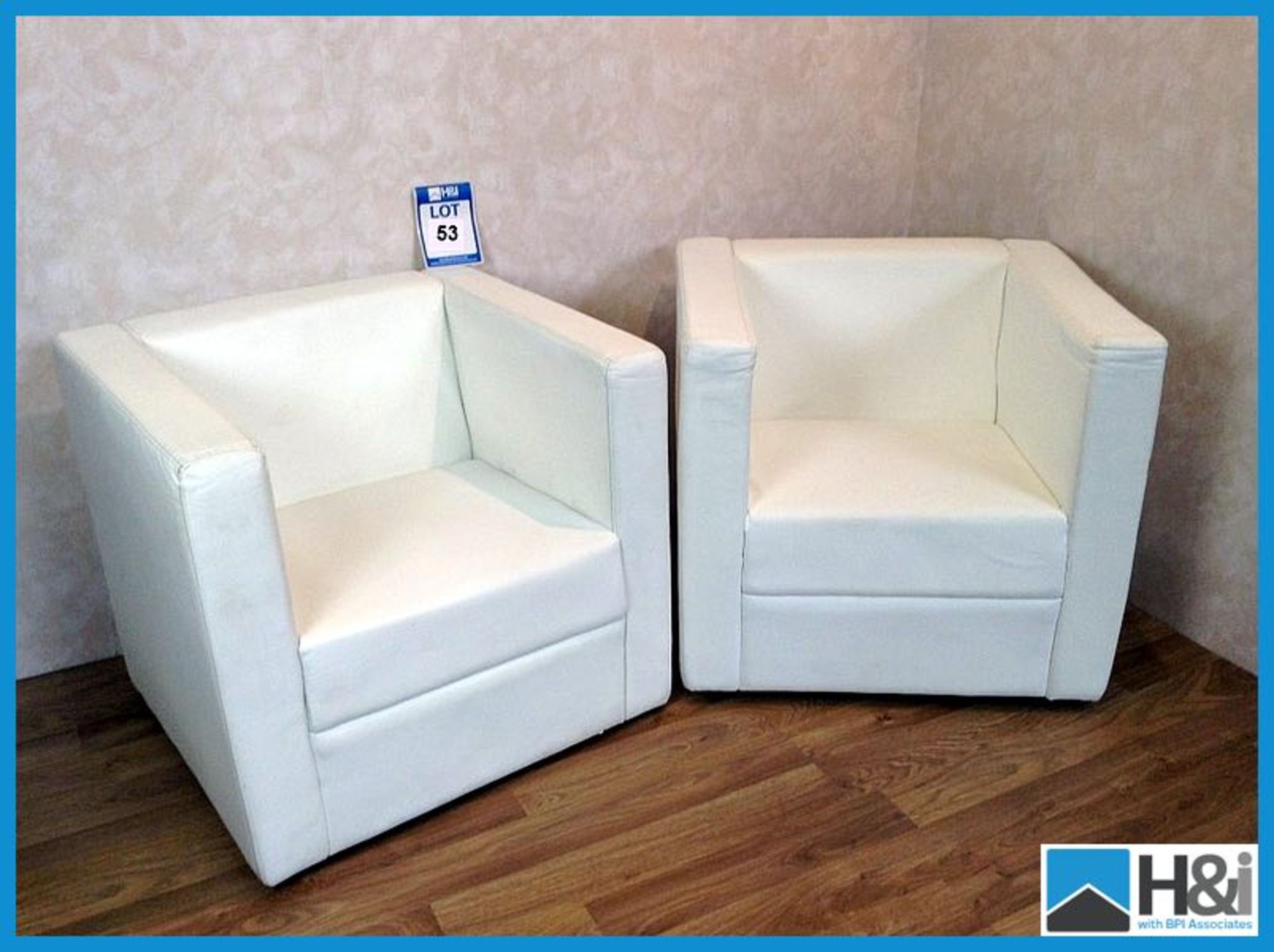 Ultra Modern White leather cube chair pair - L15 Appraisal: Good Serial No: NA Location: Identihire,