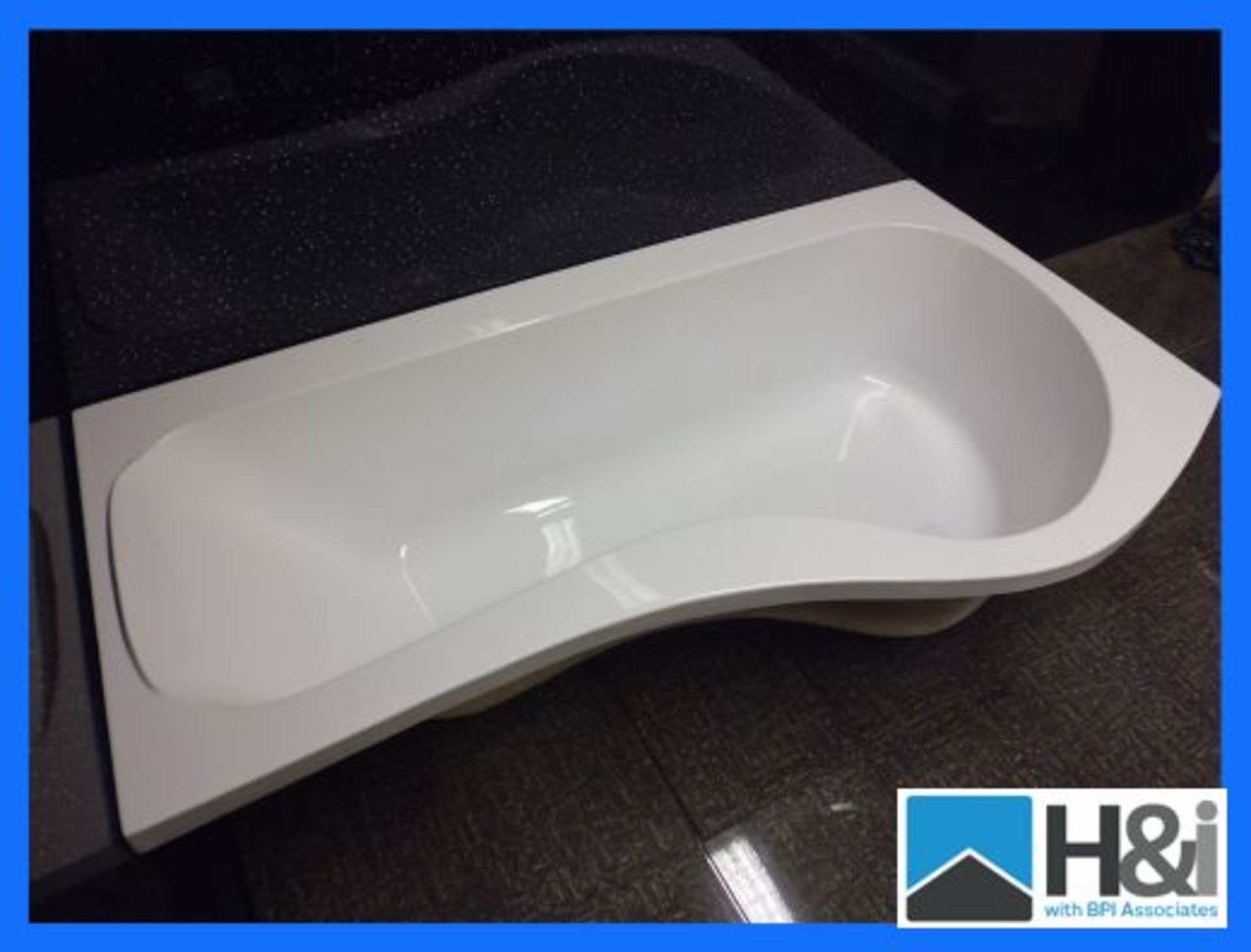 High Quality 'P' Shaped Bath. Right Hand Including Feet Supports. 1500mm x 930mm. End of Stock - Image 3 of 3