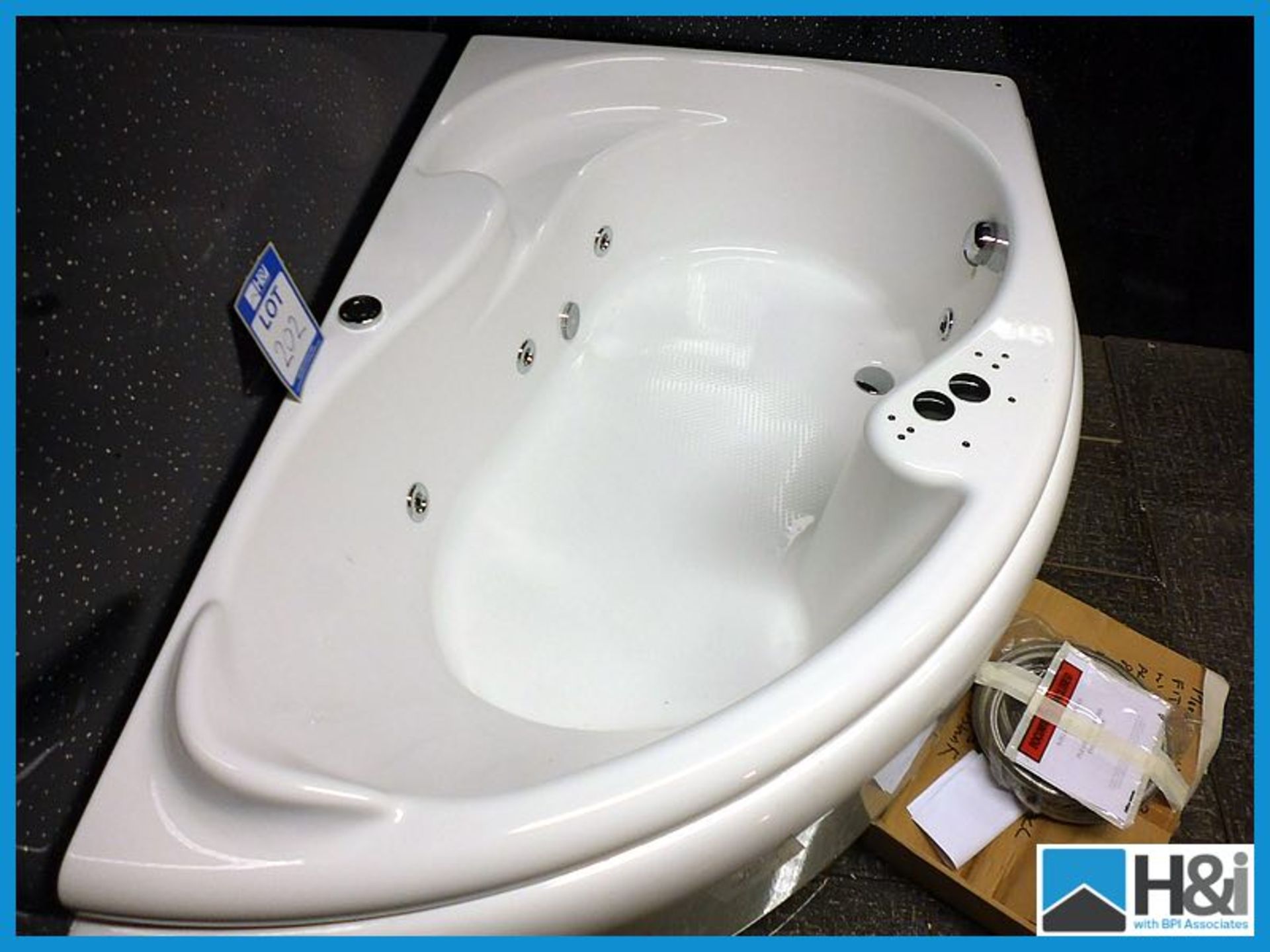 Designer White Whirlpool Corner Bath with 6 Jets. Approx 1500mm x 1000mm. Ex-Display. Typical RRP - Image 2 of 4