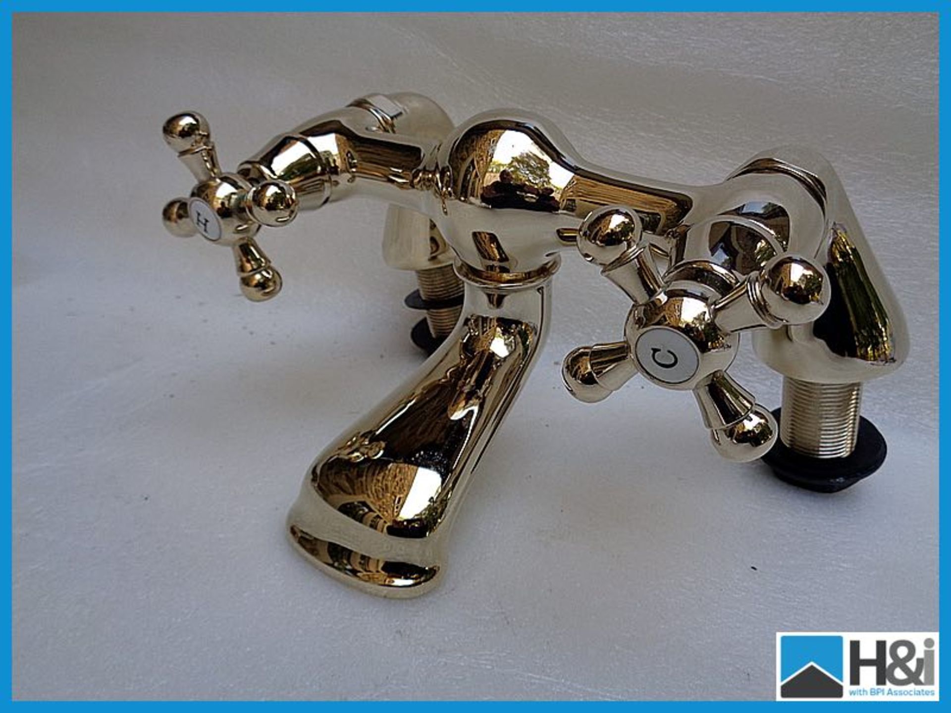 1 x pr Traditional bath filler Antique Gold ex display RRP GBP 130.00 Appraisal: Good Serial No: