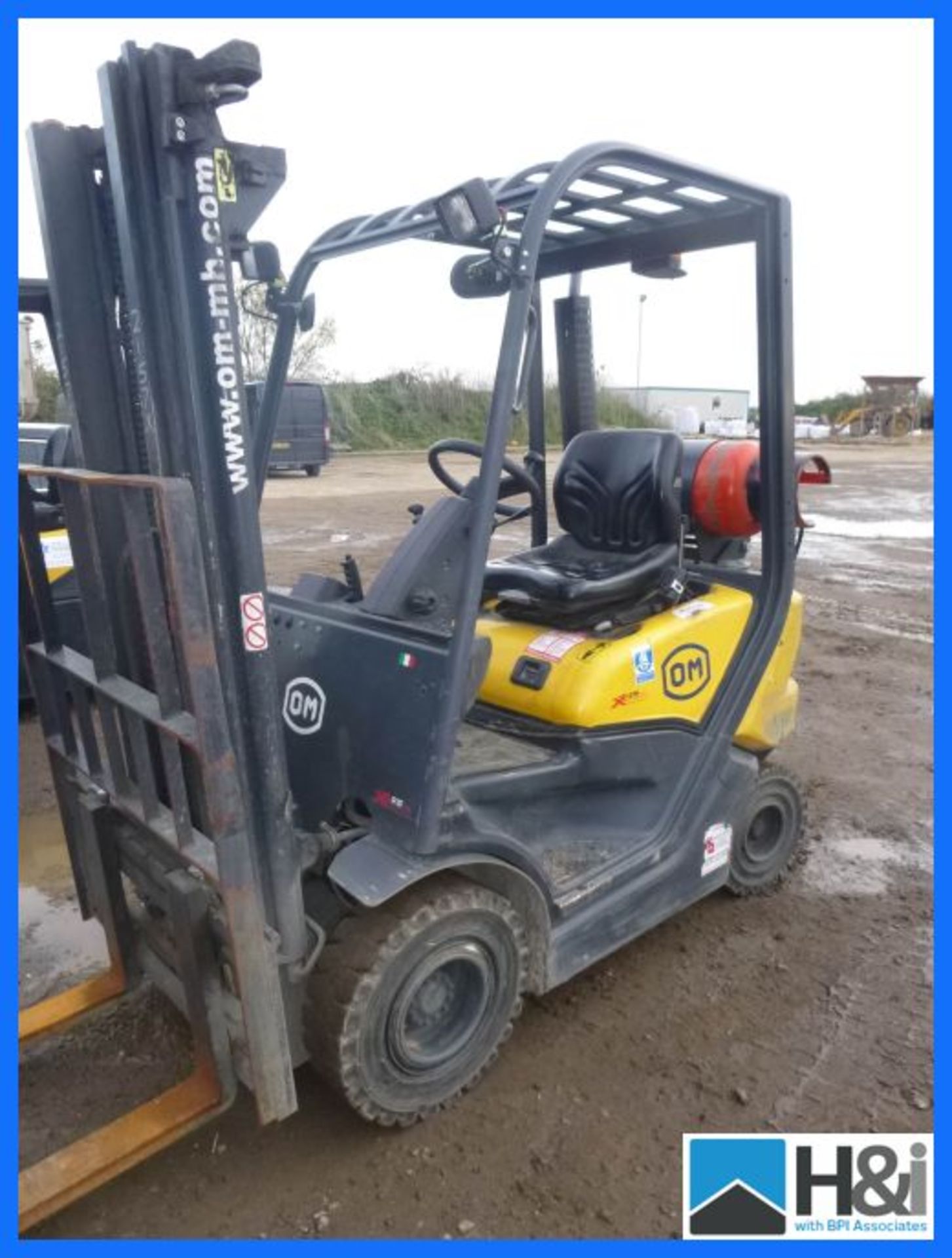 OM XG15. 1500 kg Gas forklift. Side shift. Double mast. HOURS 9370.4. In working order. Viewing - Image 4 of 7