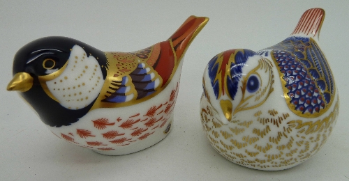 Two Royal Crown Derby paperweights, Coal Tit with gold stopper and Goldcrest, with silver stopper