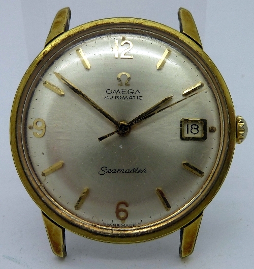 A gentleman`s plated Omega Seamaster automatic wristwatch, the circular champagne dial with Arabic